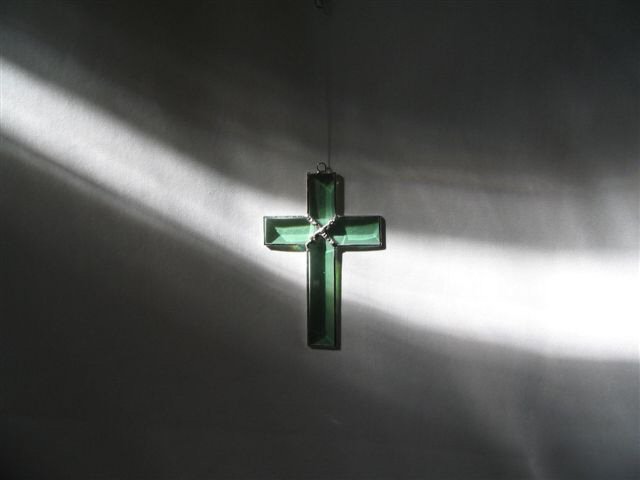 green-bevelled-cross.jpg